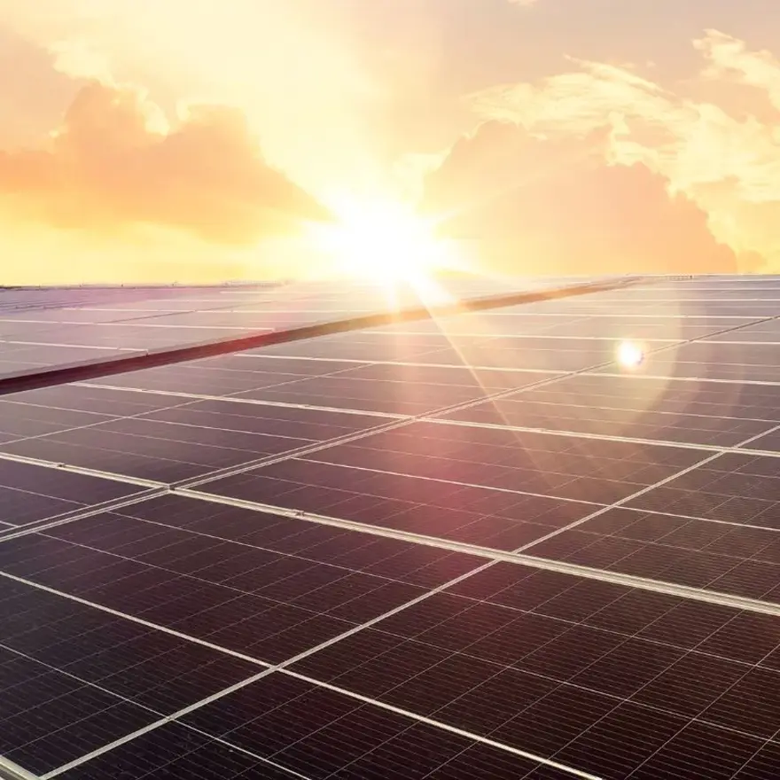 Panneaux photovoltaïques à l'ombre